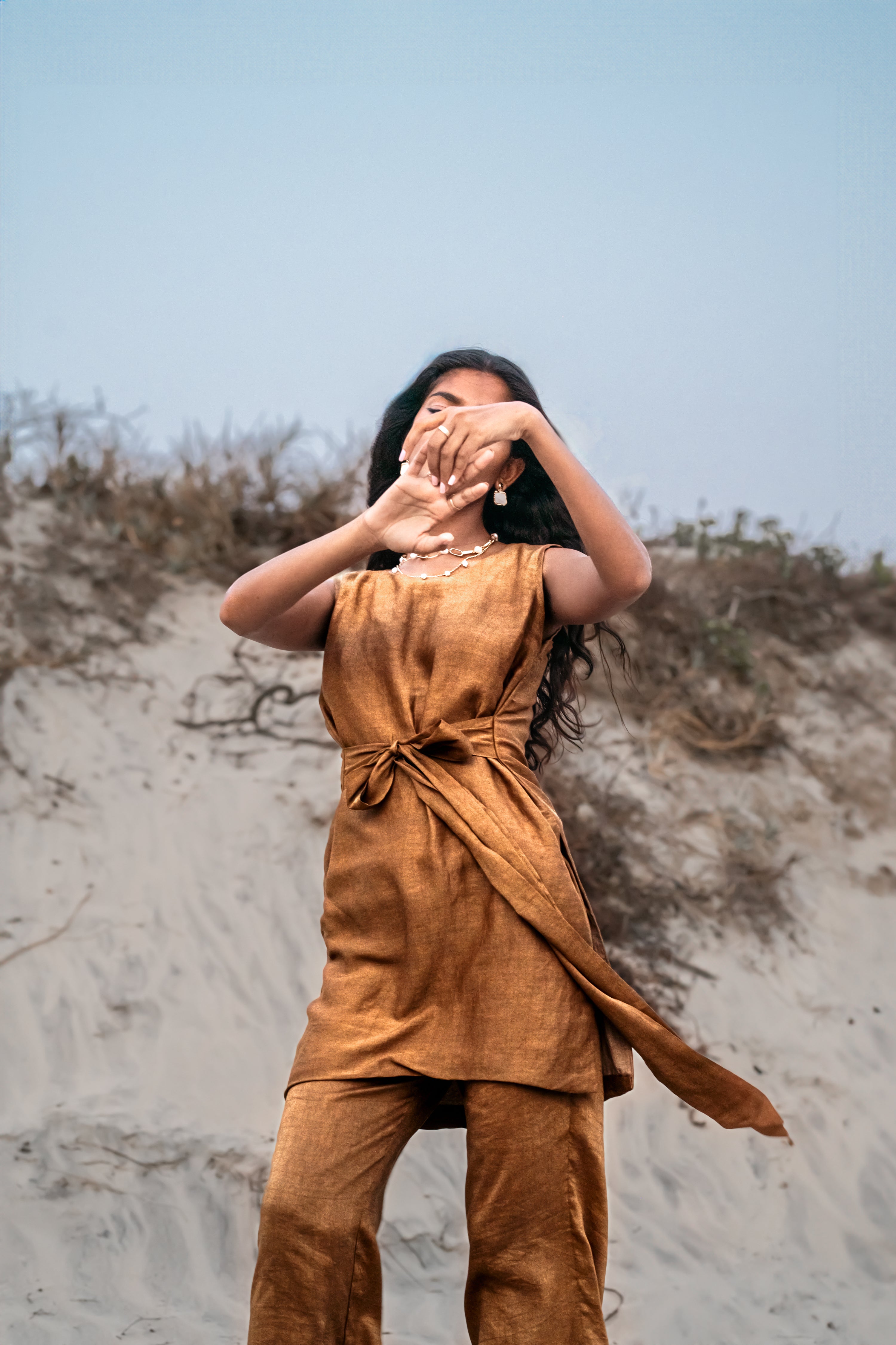 Lumina - Monotone top with tie-up detailing